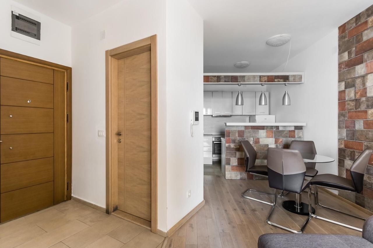 Апартаменты Apartments BEATRICE Rafailovici Рафаиловичи