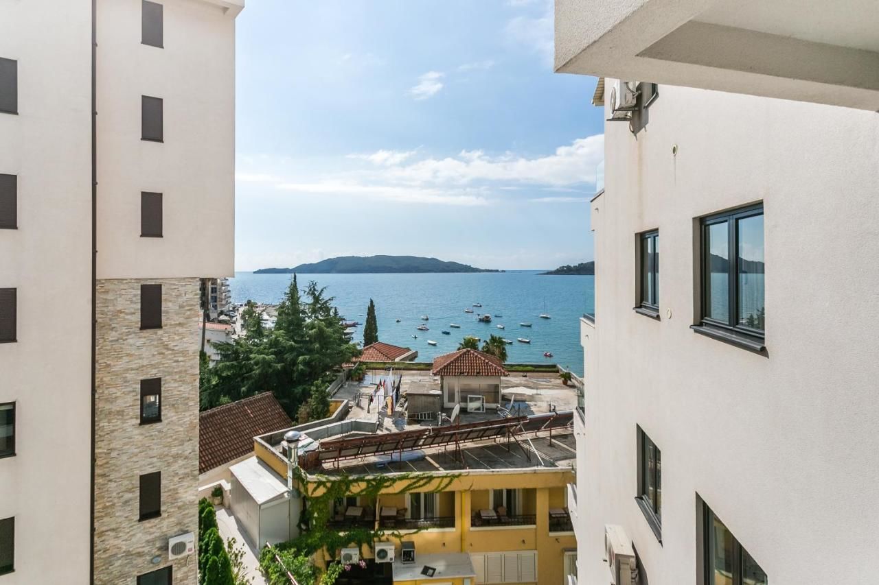 Апартаменты Apartments BEATRICE Rafailovici Рафаиловичи