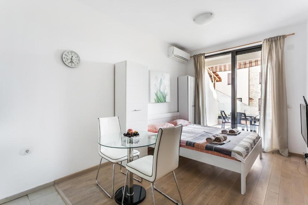 Апартаменты Apartments BEATRICE Rafailovici Рафаиловичи