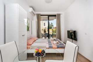 Апартаменты Apartments BEATRICE Rafailovici Рафаиловичи Апартаменты-студио-8