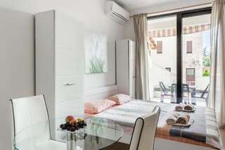 Апартаменты Apartments BEATRICE Rafailovici Рафаиловичи Апартаменты-студио-15