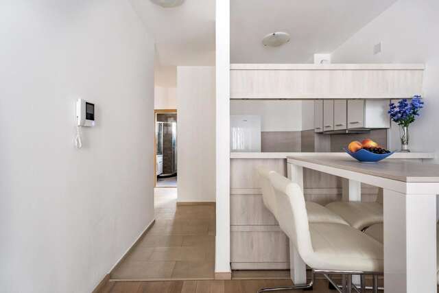 Апартаменты Apartments BEATRICE Rafailovici Рафаиловичи-15